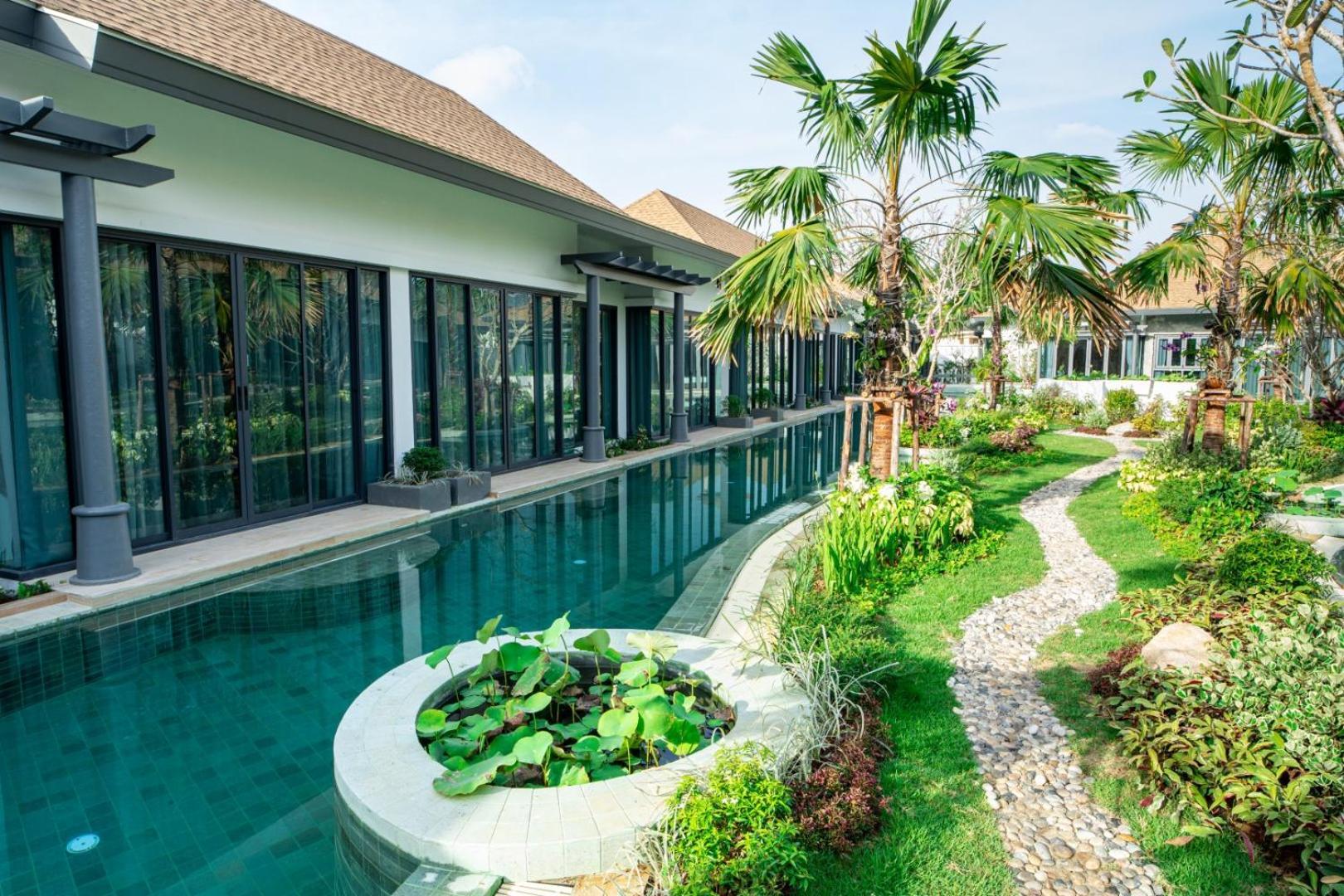 Tajh Pool Villas ฉลอง ภายนอก รูปภาพ