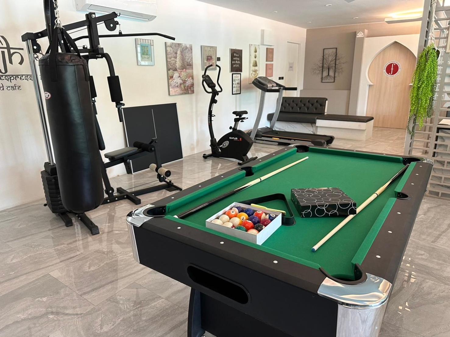 Tajh Pool Villas ฉลอง ภายนอก รูปภาพ